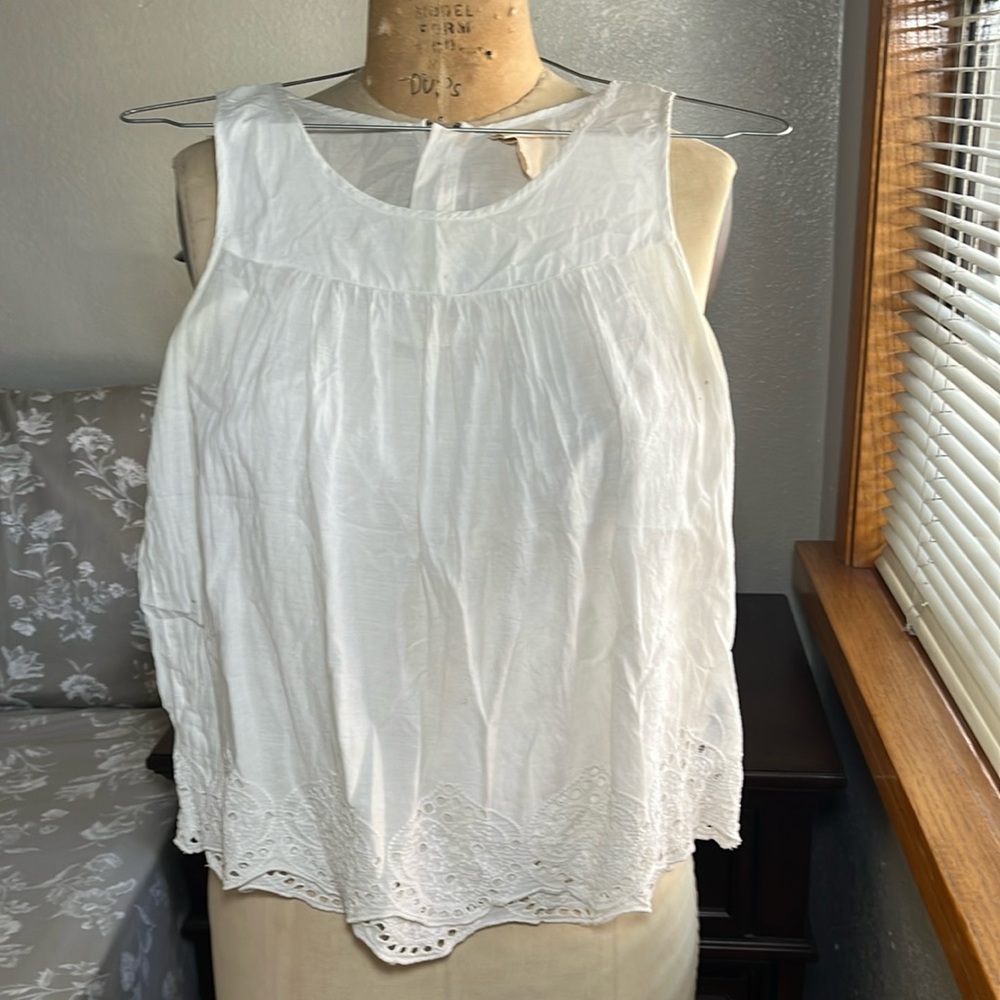 White top with lace detailing